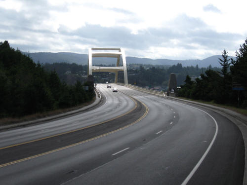 Cycling into Waldport